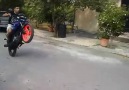 Mi amigo haciendo stunt