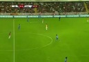 Milan Baros düşerken Vole ;) [ Jeneriklik bir gol !