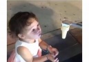 Minik kızın Maraş dondurmacısıyla imtihanı