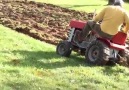 Minik Traktörler İle Bahçe Sürme