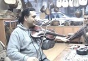 Murat sakaryalı yeni kemanı'nı denerken - www.veyselmuzik.com