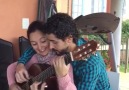 Müzik Aşklarını Tek Gitarda Birleştiren Çift