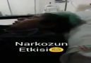 Narkozun etkisindeki kız güldürdü..