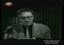 Nazım Hikmet Azerbaycan televizyonunda şiirlerini okuyor.