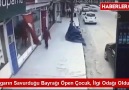 23 Nisan için asılan bayrak rüzgarın etkisiyle küçük çocuğun yüzüne çarptı, fazla söze gerek yok işte çocuğun tepkisi..!