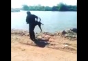 Olması gereken olmuş. İt suya düşmüş