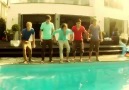 One Direction Swimming ♥