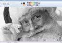 Paintte Noel Baba Çizen Adam