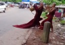 Pelea entre monjes budistas Crdito del video Newsflare