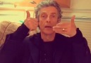 Peter Capaldi, hayranlarına kendi dillerinde teşekkür ediyor.