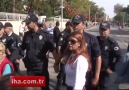 Polisten protestocu kadına tokat gibi cevap!