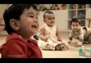 Publicité Kit Kat les bébés dancent