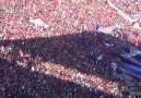 River Plate maçında San Lorenzo tribünleri Despacito