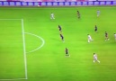Robin Van Persie'nin farkı 3'e çıkaran golü.