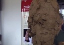 Rölyef Tablo - bir birlerinin heykelini yapan heykel traşlar Facebook