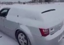 Rusların arabadaki karı temizlemek için uyguladığı yöntem
