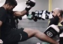 Ryan Donktan efsane Kick Boks performansı