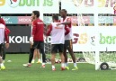 Sabri Sarıoğlu Rövaşatayla gol attı
