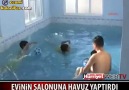 Salona Havuz Yaptıran Adam