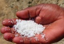Sea salt around the world is contaminated by plastic fibers.