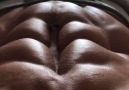 Shredded abs! @nicolasiong)