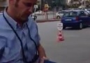 Sivil polis Takvim gazetesinin önünde eylem yapan kadına tokat...