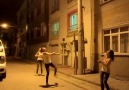 Sokakta arkadaşlarıyla oynarken içine Sabri Sarıoğlu kaçan kız D D
