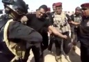 Sözde korku salmak için canlı tavşanları parçalayan Irak Ordusu askerleri