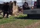 Sungurlar - 25. Bölüm  Kamera arkası; Serdar Yüzbaşı ve Meryem militanları dövüyor...