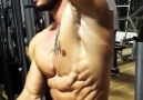 Tag someone who wants to be this shredded (@jetmirgoqi)