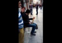 taksimde gezerken öylesine
