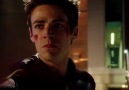 THE FLASH VS ARROW Extended Trailer