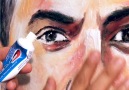 This artist paints with toothpaste.