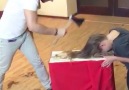 This Russian hairstylist cuts his clients hair with an... axe