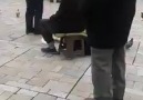 1 TLYE BUĞDAY SATARAK YAŞAMAYA ÇALIŞAN DEDENİN BUĞDAYINI DÖKEN ZABITALAR