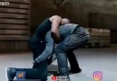 Tony Jaa BAYILIYOR Koruyucu 2YouTube Hesabımıza ABONE Olunuz )