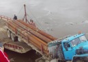 truck loading goes wrong !