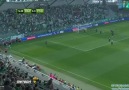 Uçan tekme ile gol atmak  Rapid Vien-PSG maçı