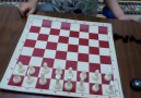 Umut satranç öğreniyor