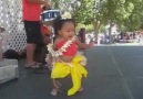 Une future danseuse de talent !