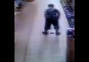 Usul Usul Bırakan Çocuk