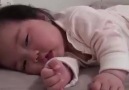 Uyku modundan çıkamayan bebek :)
