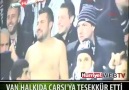 VAN HALKI ÇARŞI'YA TEŞEKKÜR ETTİ