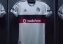 Vodafone'dan Beşiktaş için müthiş reklam.