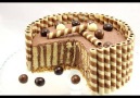 Wafer Cake mit SchokosahneHIER ZUM REZEPT --