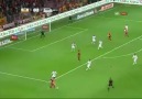 Wesley Sneijder'den Müthiş Gol !