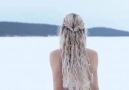 woman entered the water at minus 40 degrees