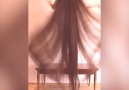 WOW!!! Her mavelous long hair!!! Credit storyful