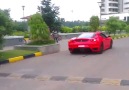 9 Yasindaki Cocuk Ferrari Sürüyor