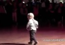 2 Yaşındaki İnanılmaz Dansçı!